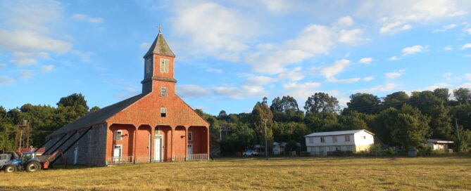 Patrimonio religioso de Chiloé se documenta digitalmente